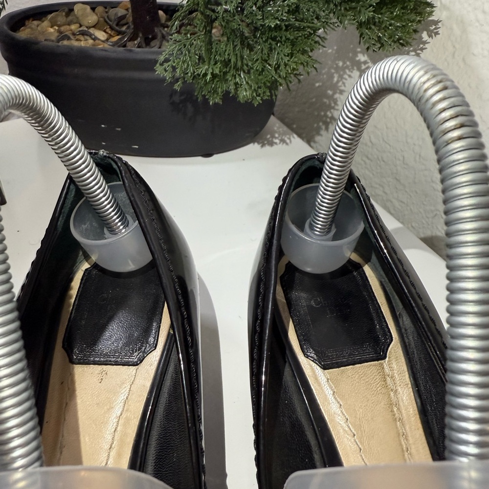 Dior Women's Black Loafers with Buckle - Picture 6 of 10